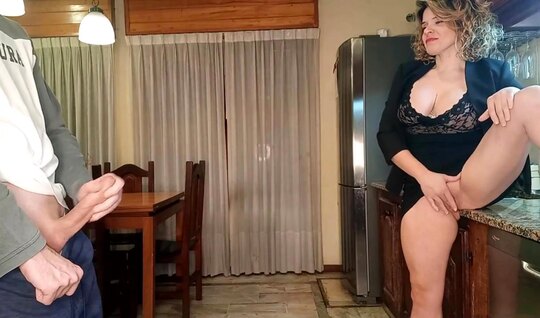 Белгілі бір жастағы ресейлік лесбиянкаларды көрсететін порно