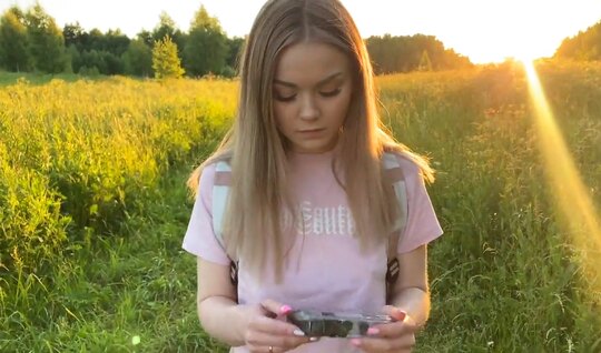 Pissing porno: toshakda külotda peeing